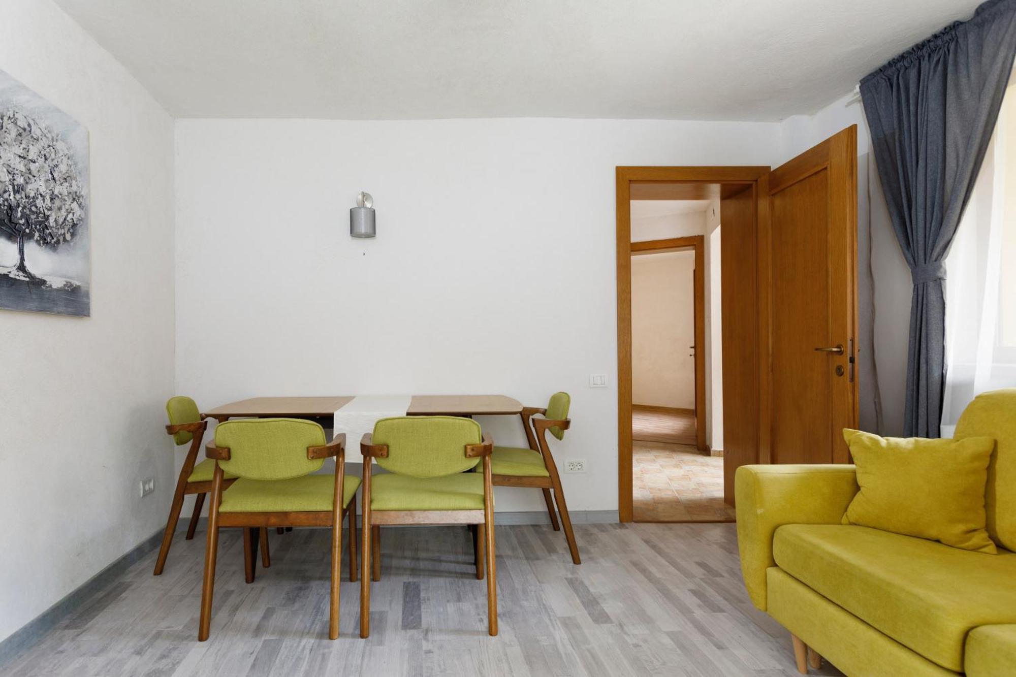 Aki Gray Apartment Braşov Exteriör bild
